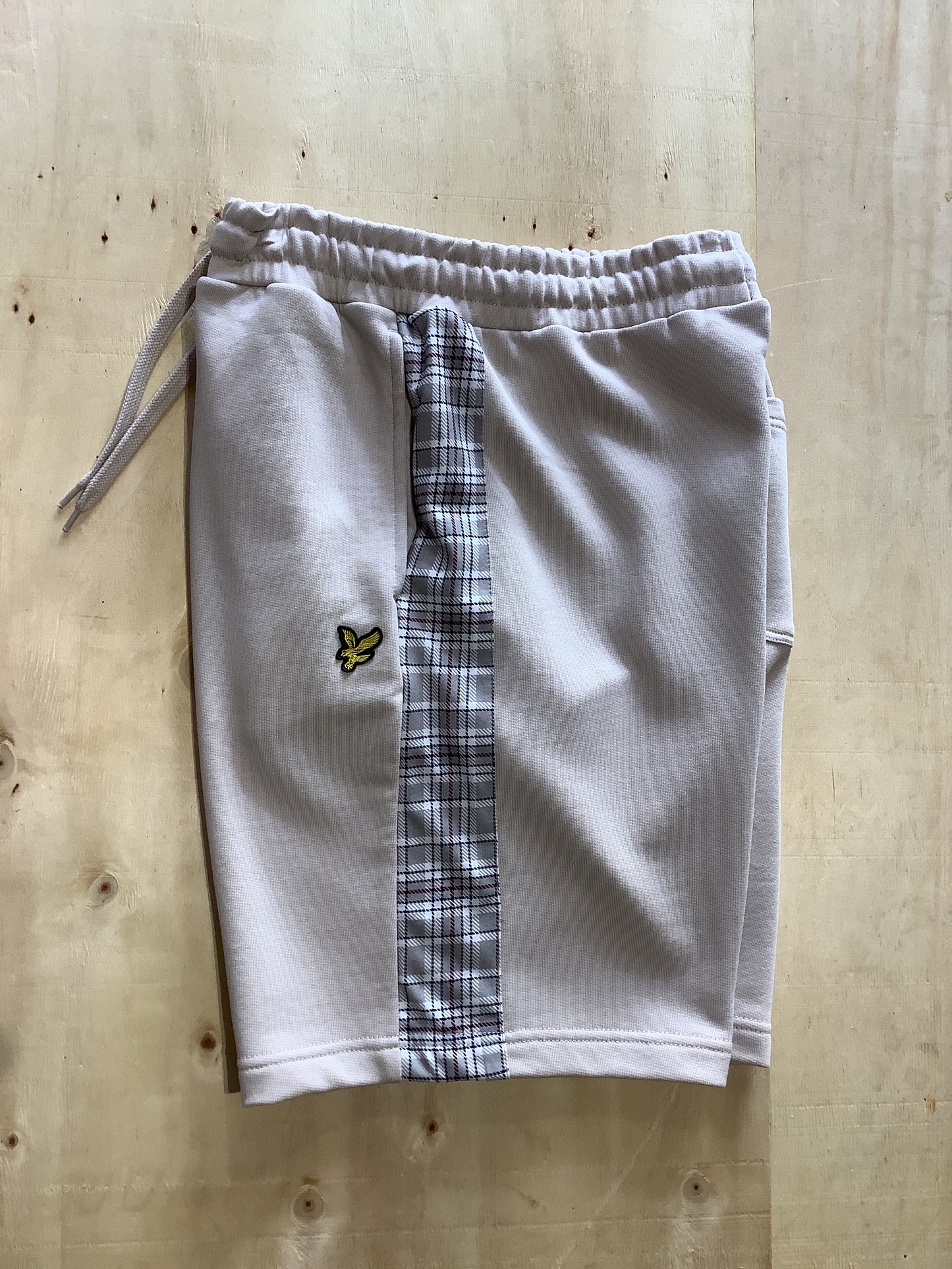 Lyle & Scott Check Panel Sweatshort