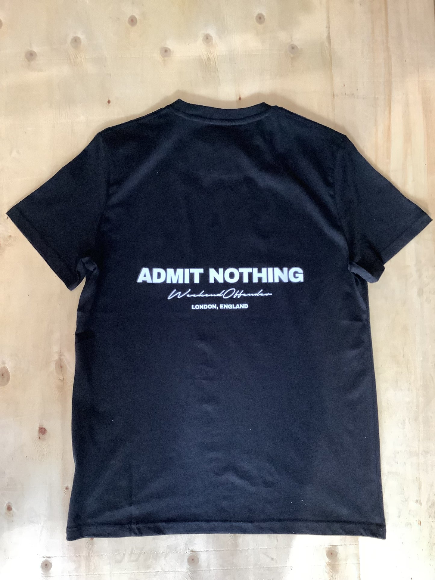 Weekend Offender Levin Tee