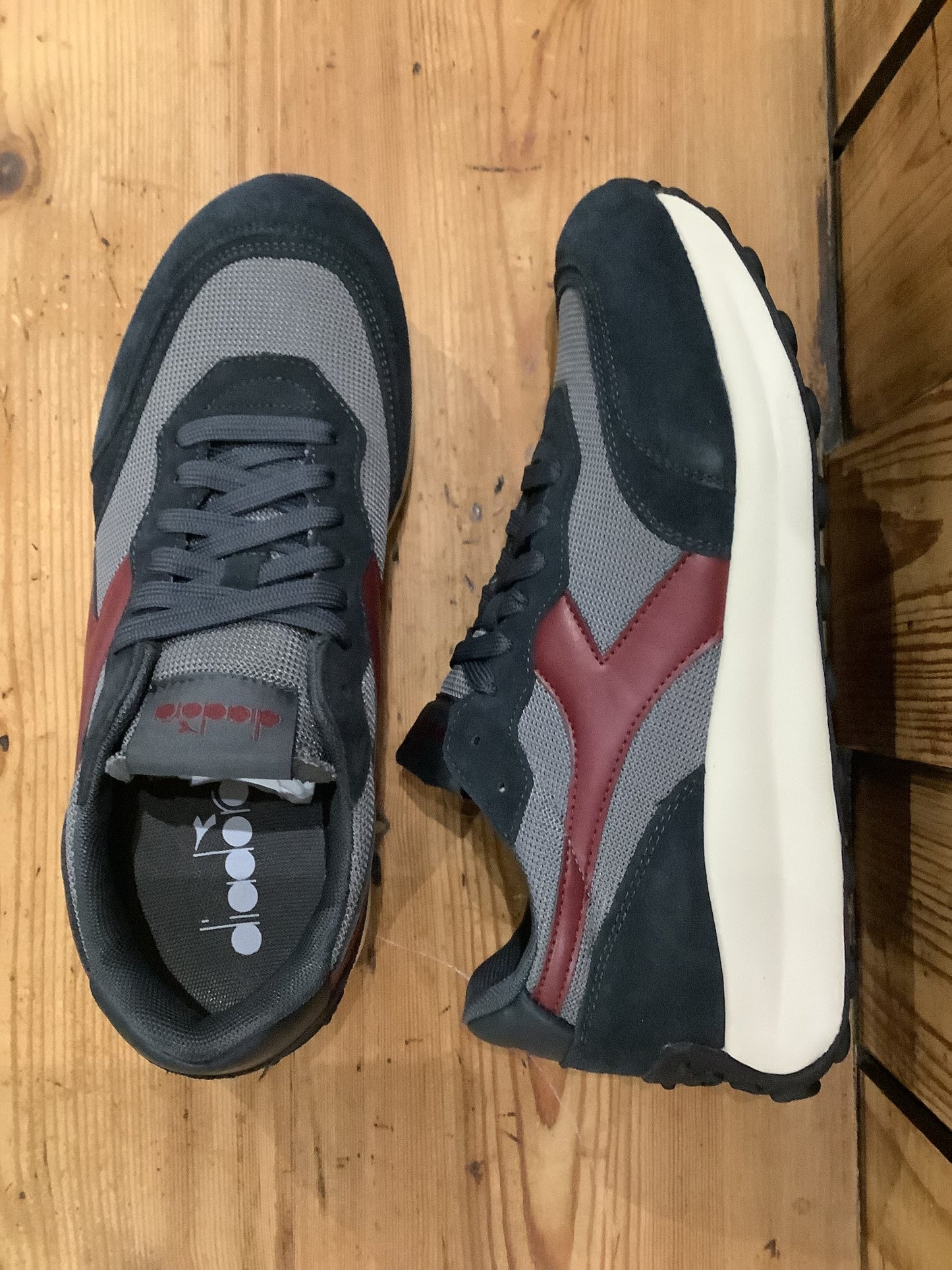 Diadora Race Suede