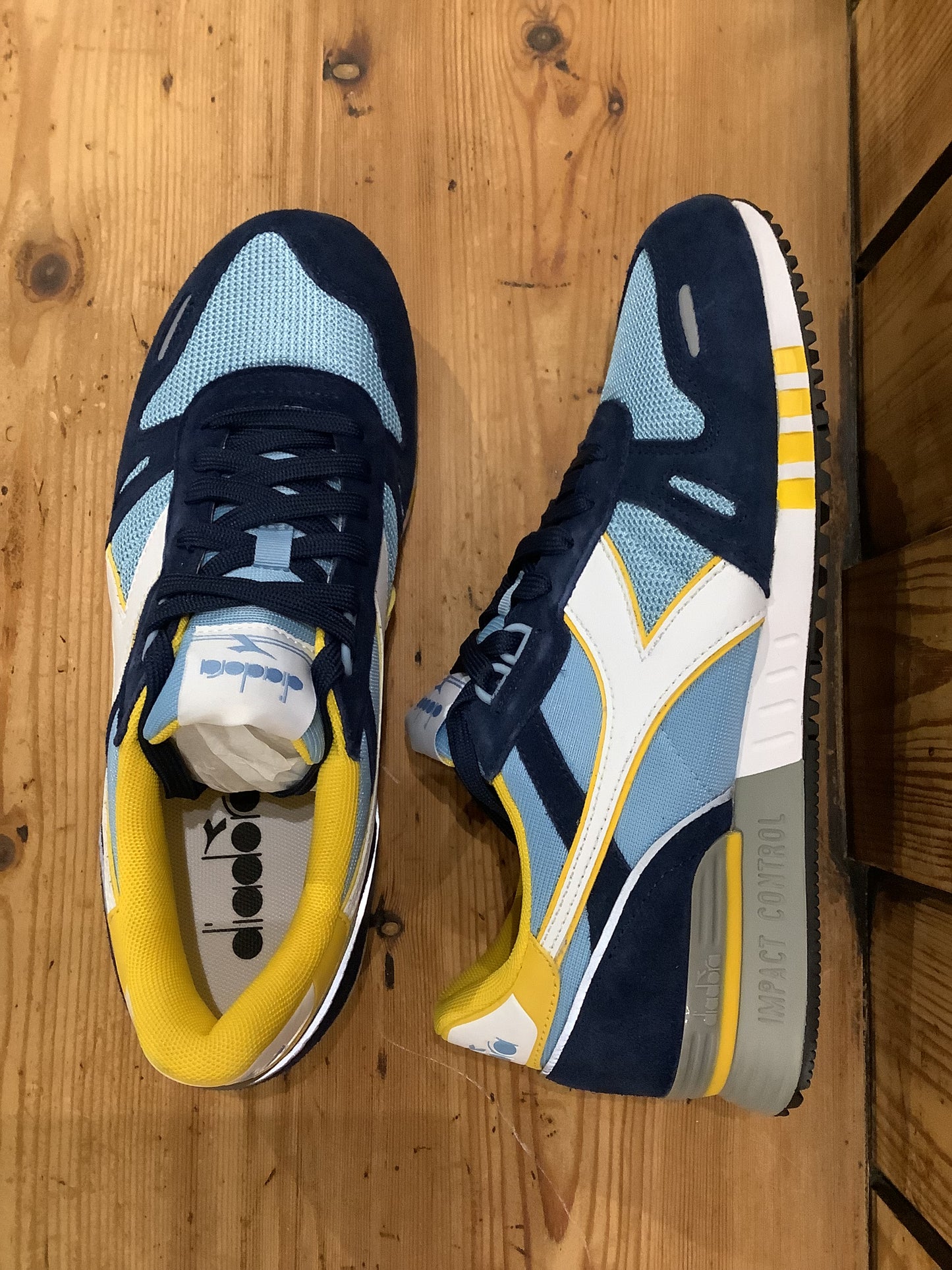 Diadora Titan