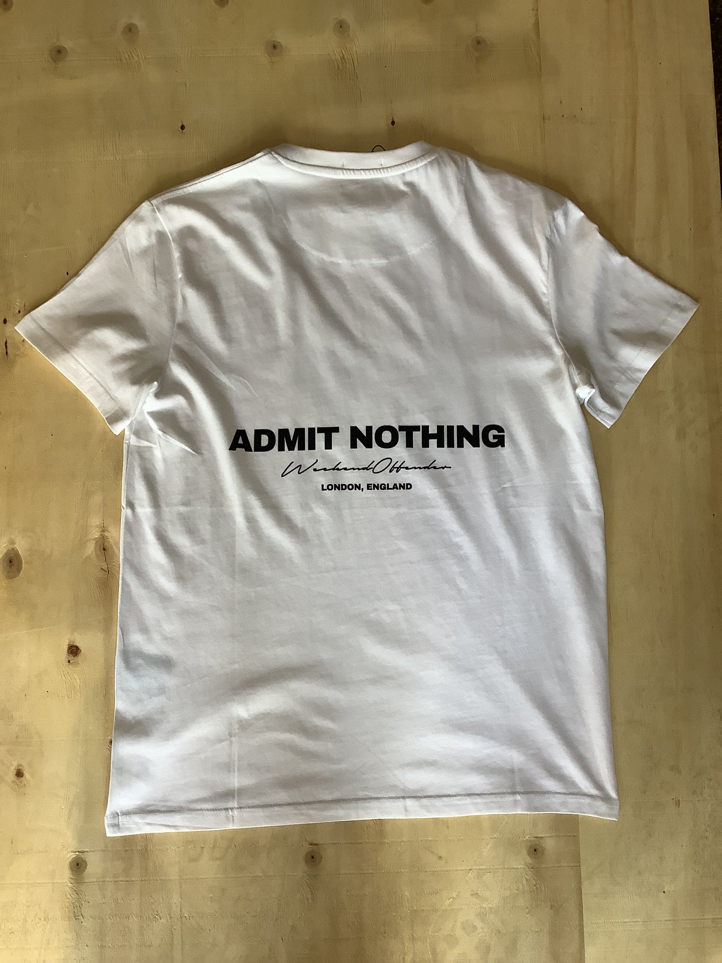 Weekend Offender Levin Tee