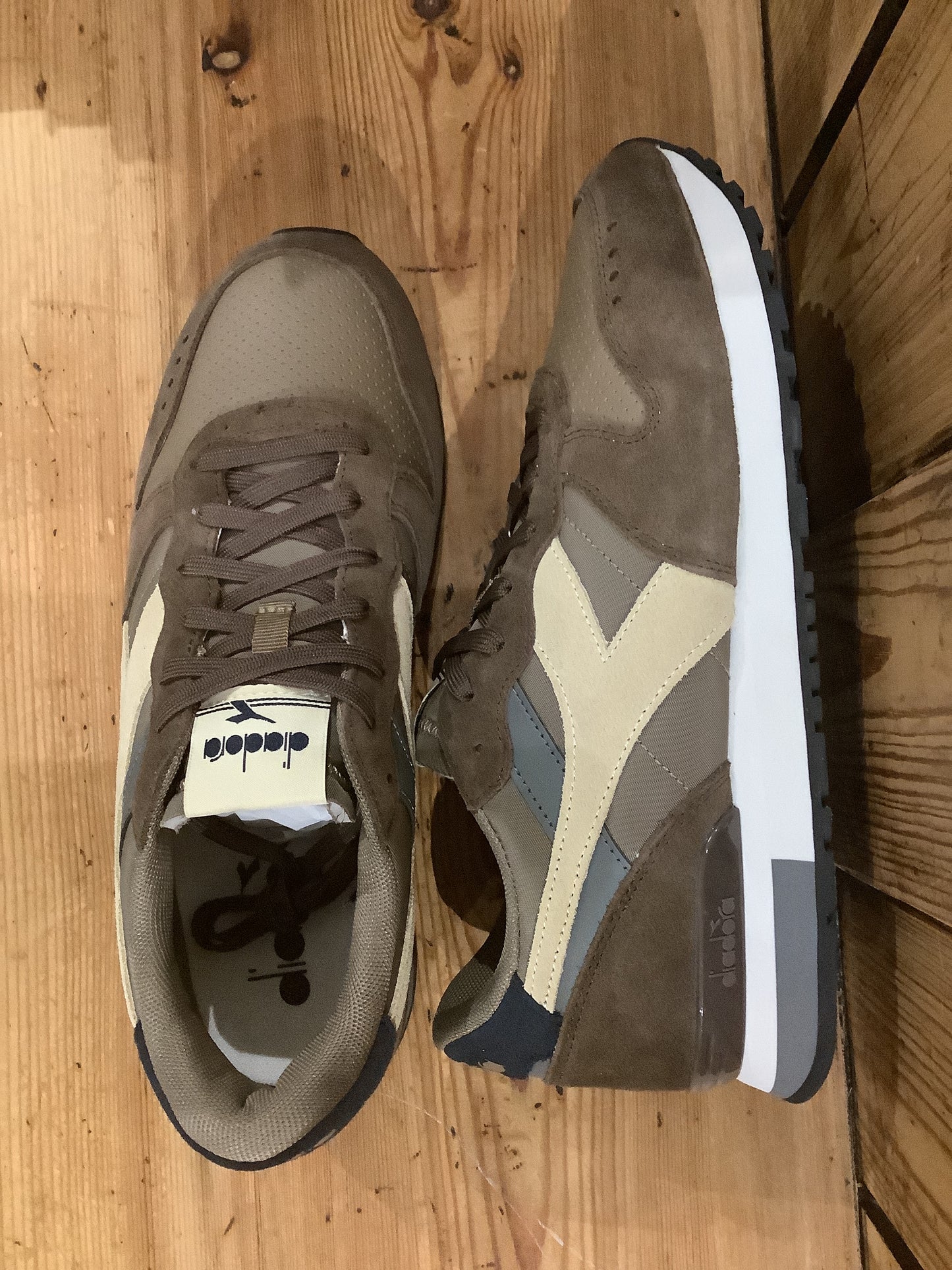 Diadora Camaro M2