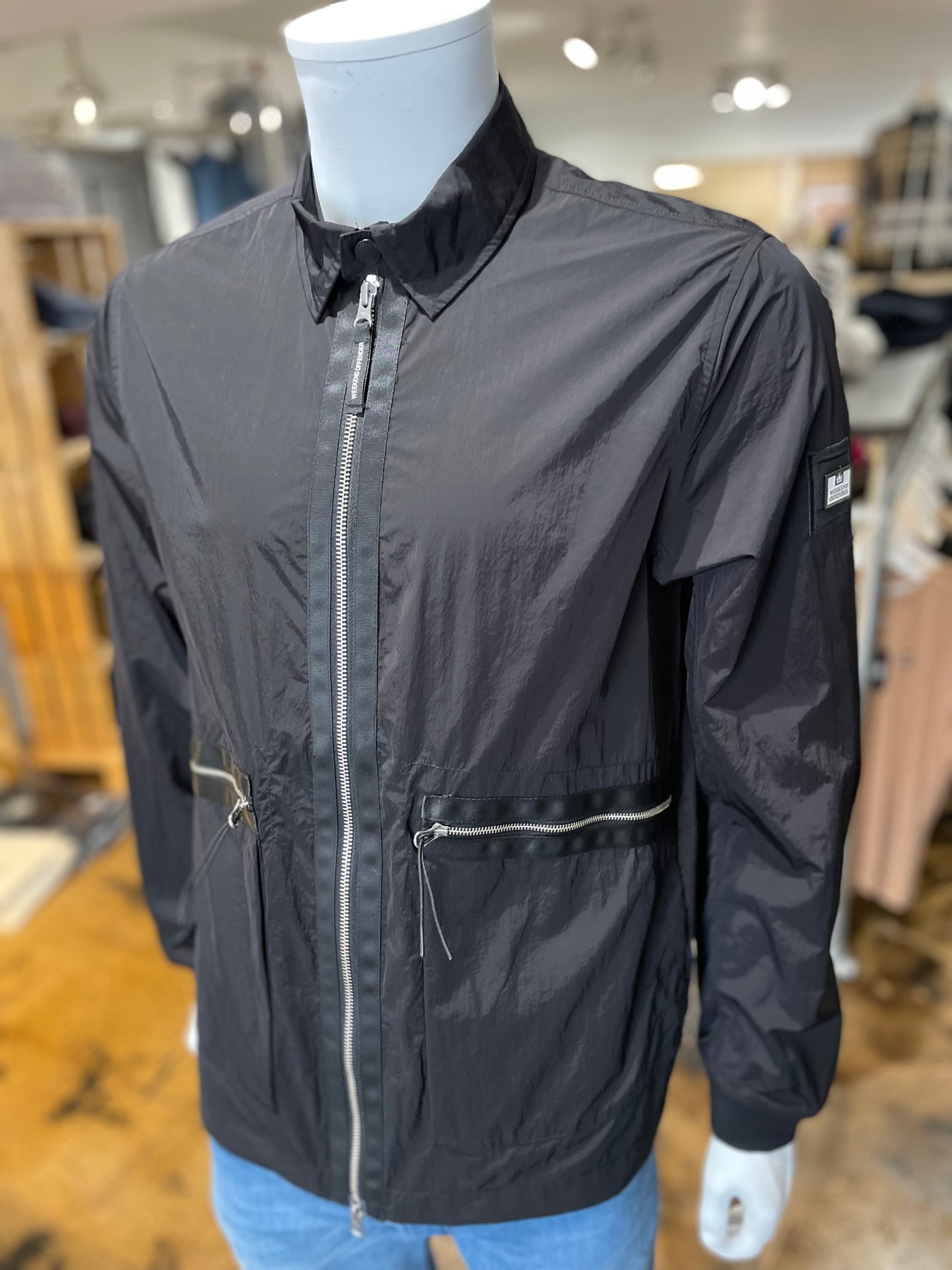 Weekend Offender Zingaro