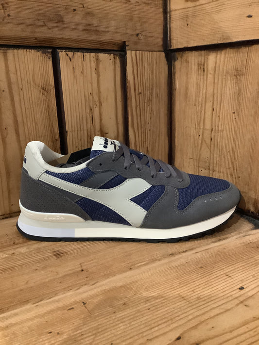 Diadora Camaro M2