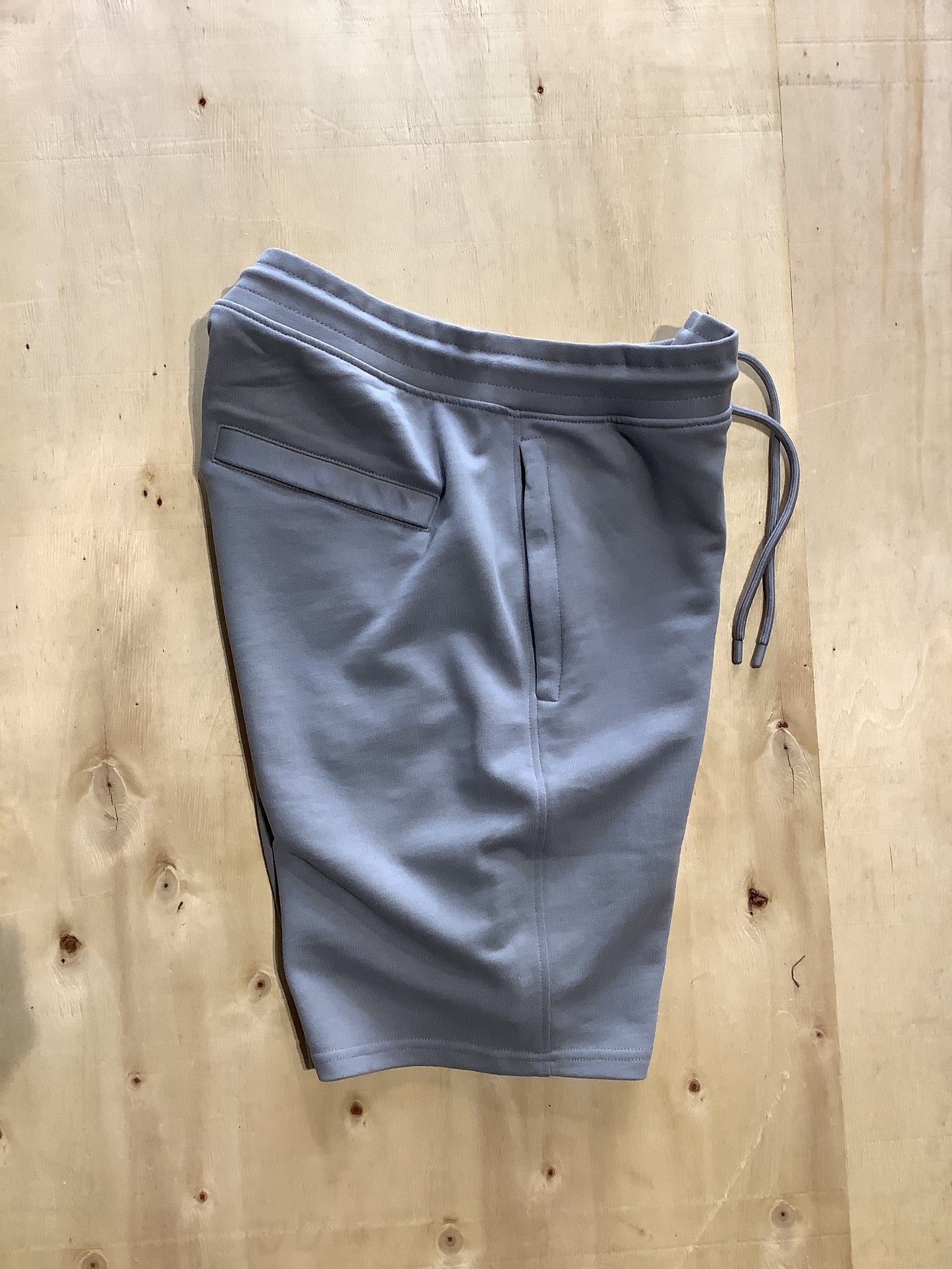 Weekend Offender Hawkins Short
