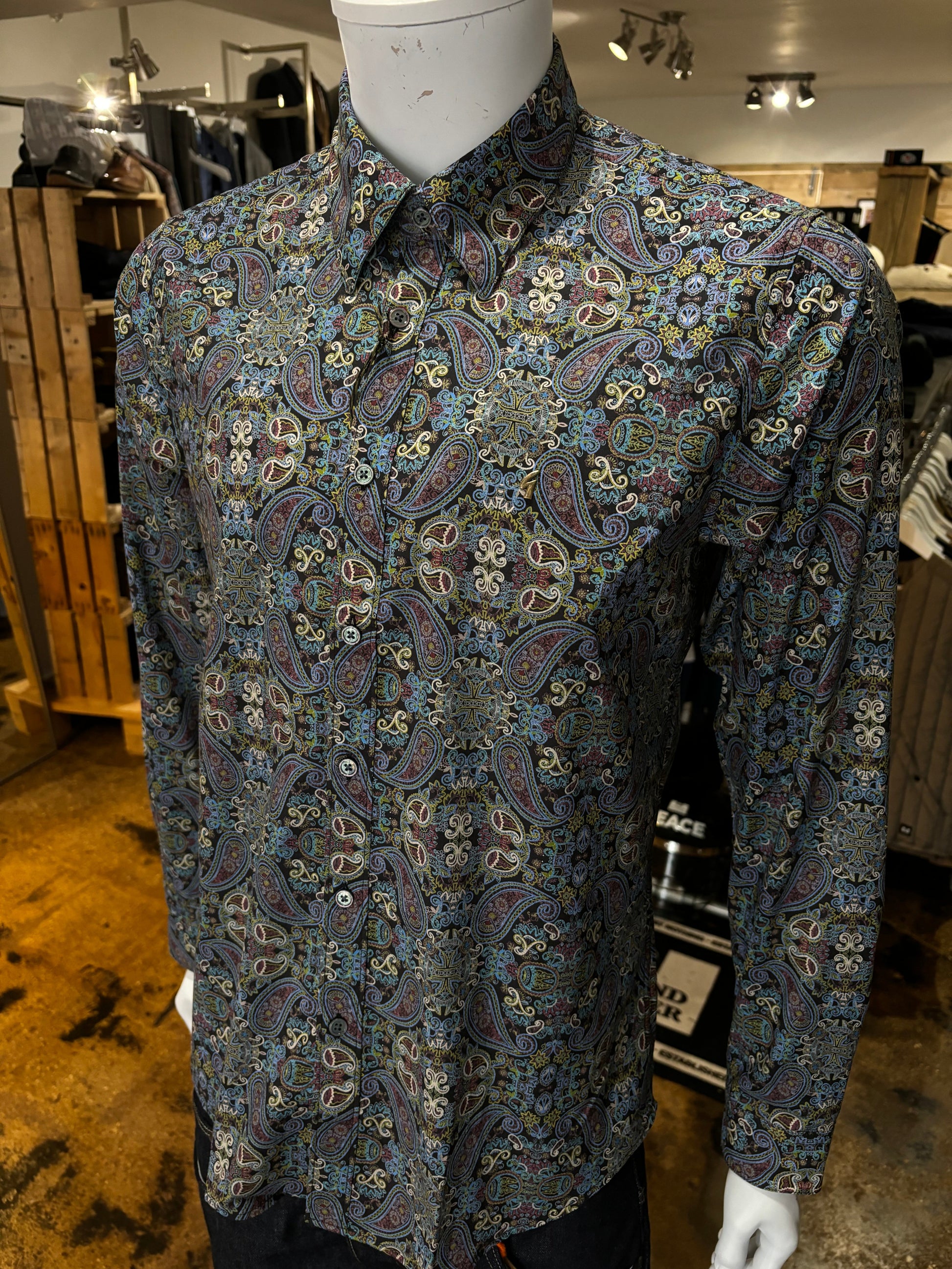 Gabicci Logan Black Dress Shirt with Hidden Button-Down Collar