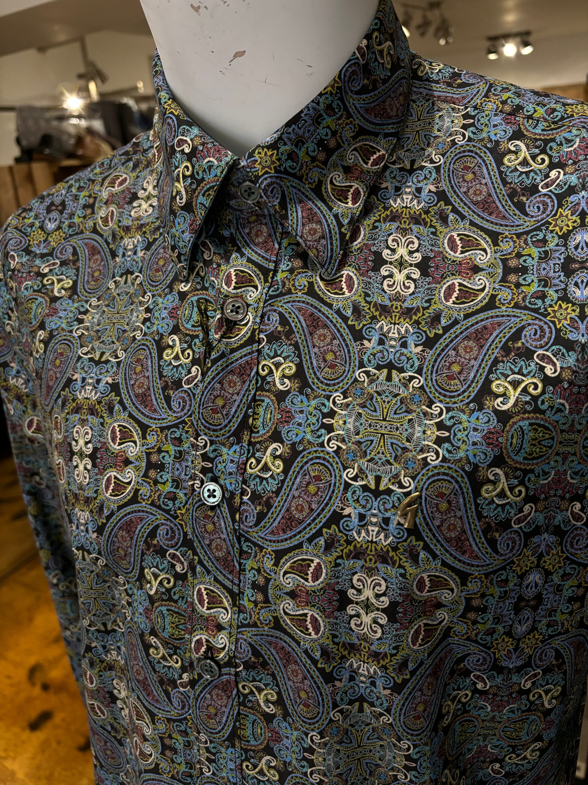Gabicci Logan Black Dress Shirt with Hidden Button-Down Collar - Close up