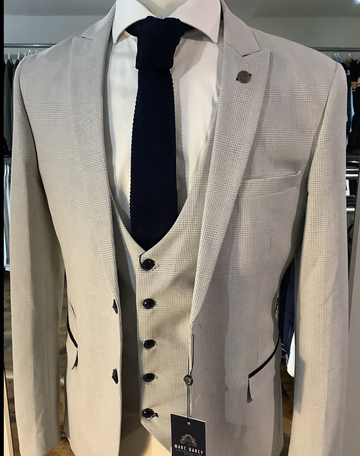 Marc Darcy Bromley 3pc suit