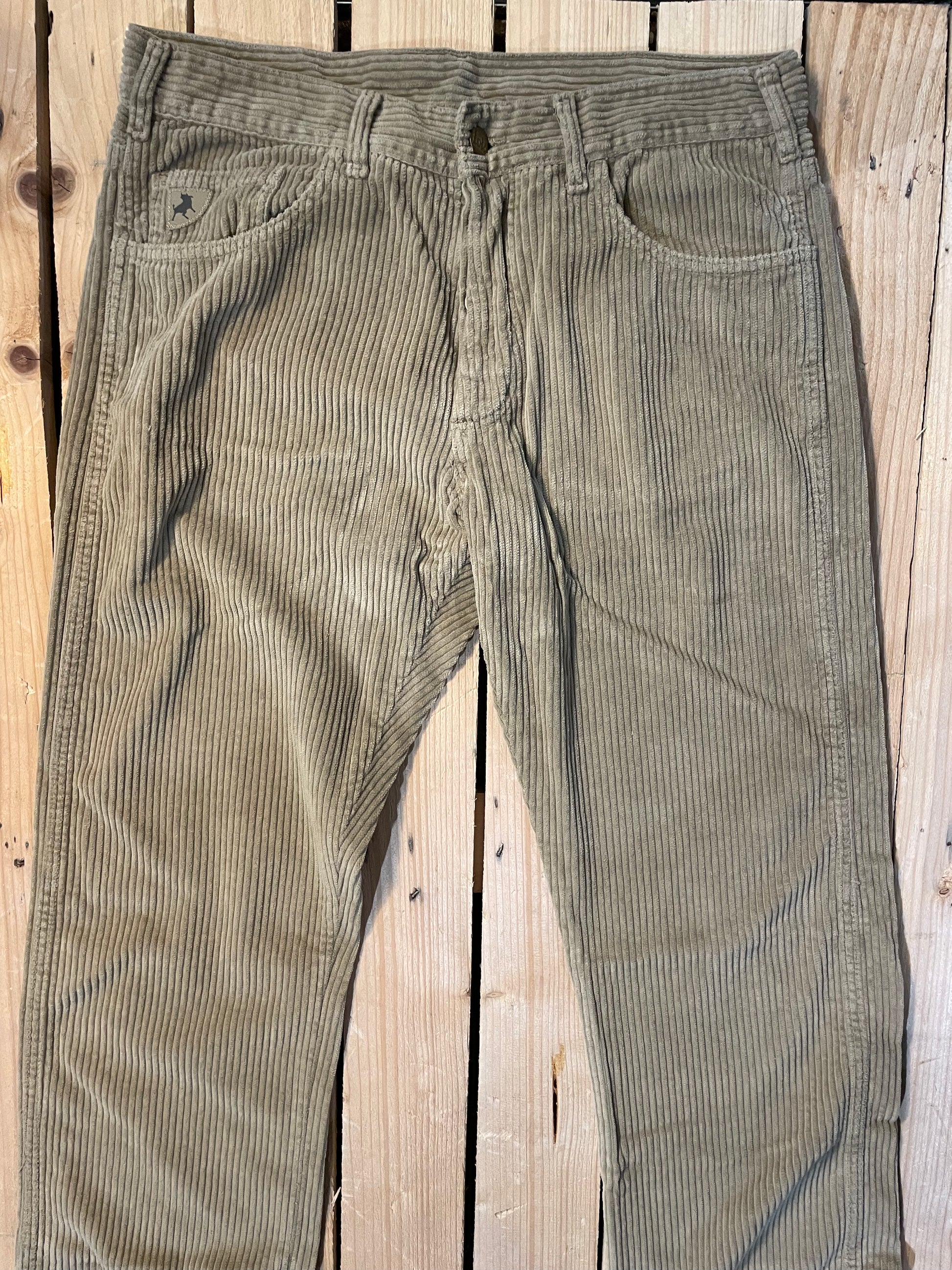 Lois Jumbo Cord Dallas Fit - Tan - Front