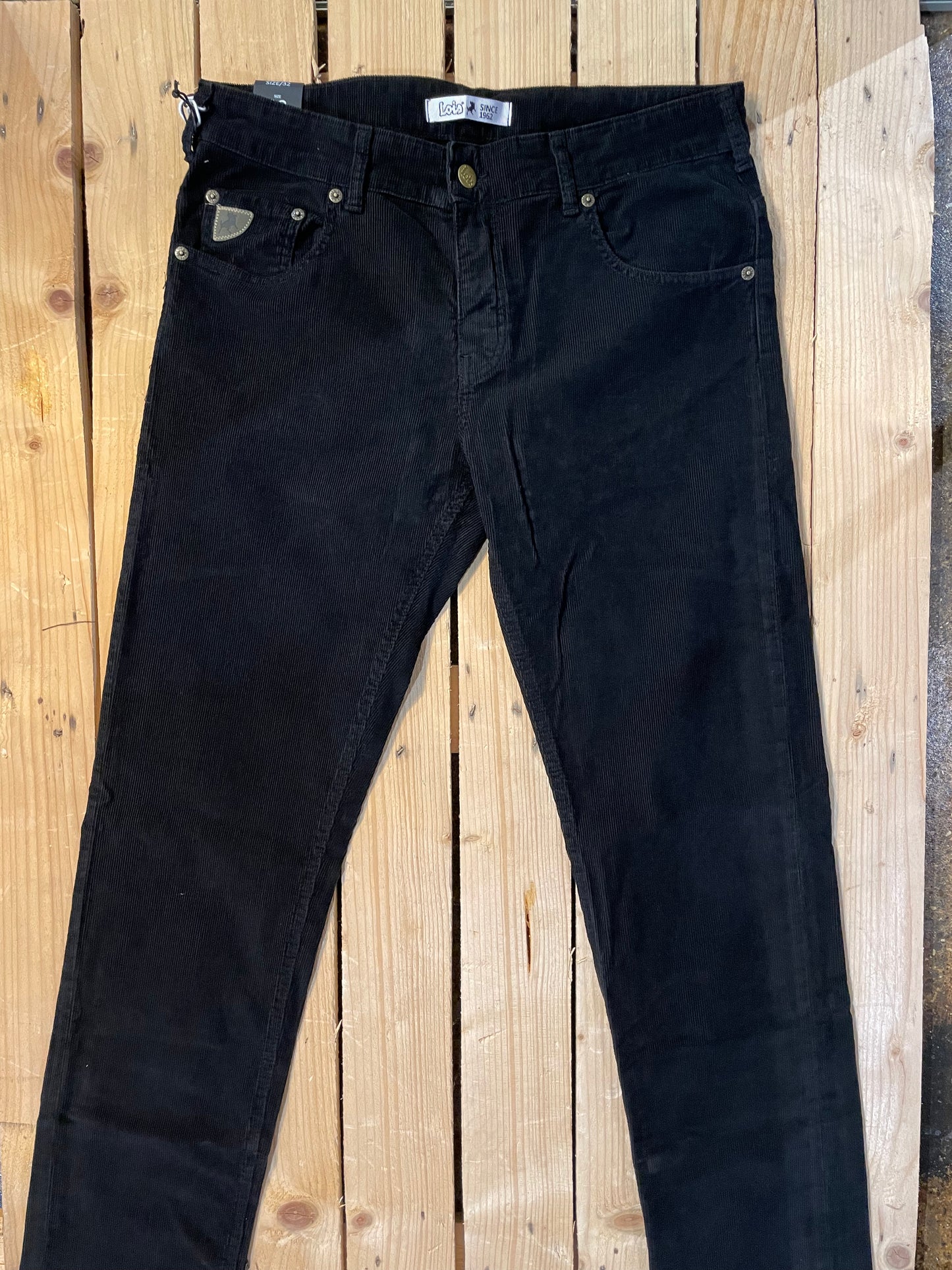 Lois needle cord sierra fit - Dark Brown